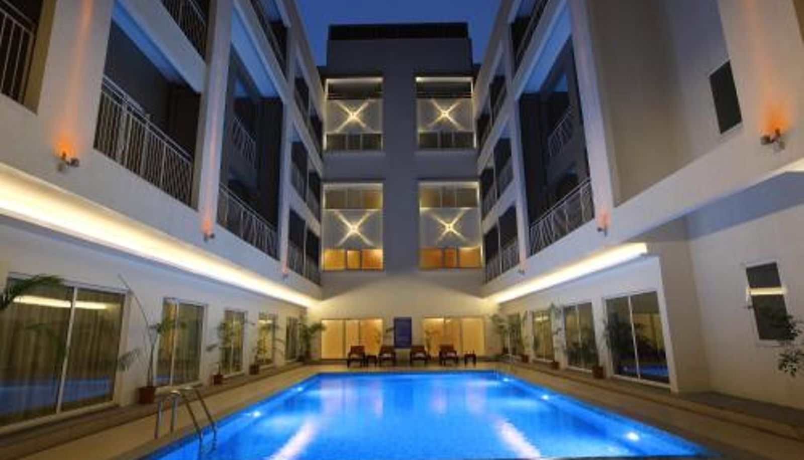 Room - Starlit Suites Kochi