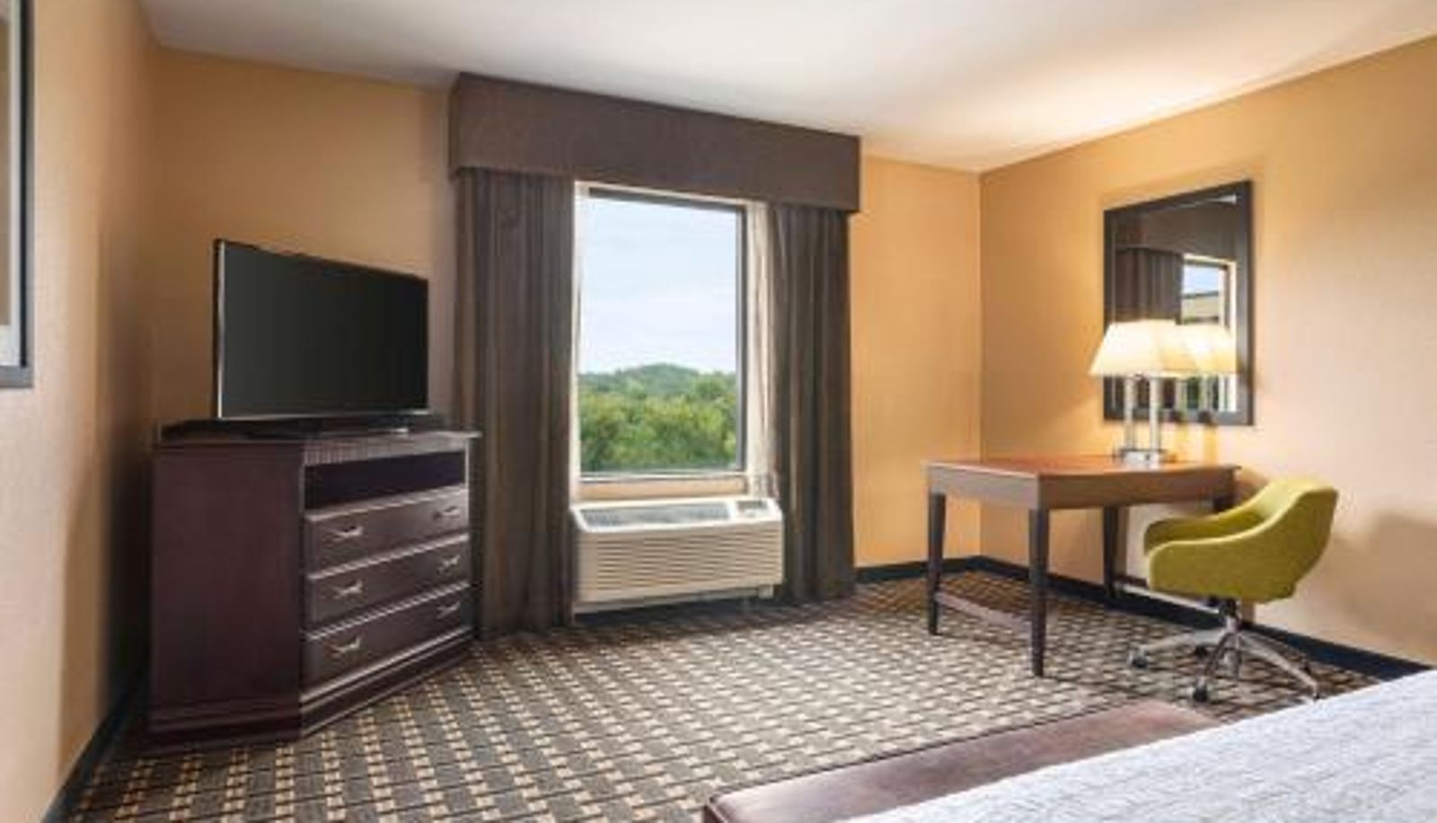 Pokój trzyosobowy - Hampton Inn & Suites Pine Bluff