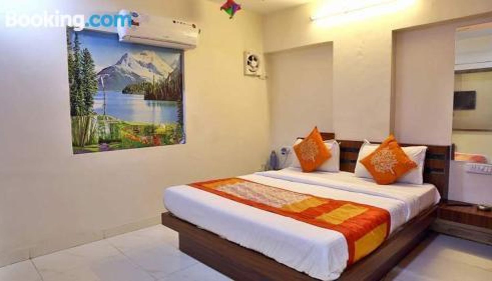 Camera - Pakwan Sg Highway Hotel Royal Stay