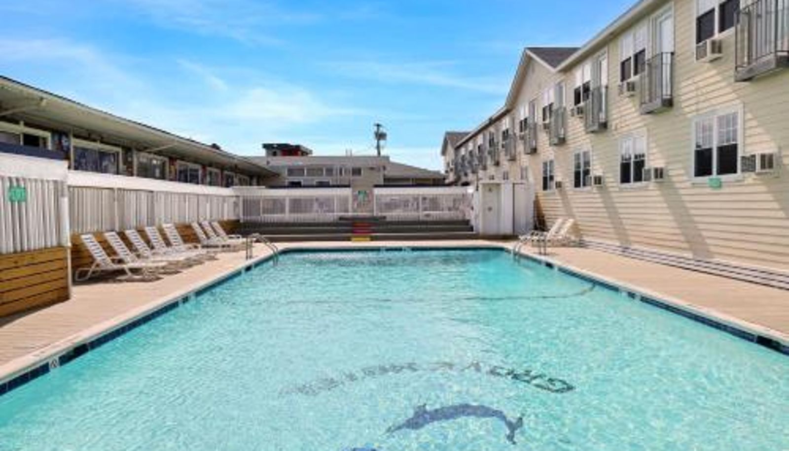 Pool - Grove Hotel