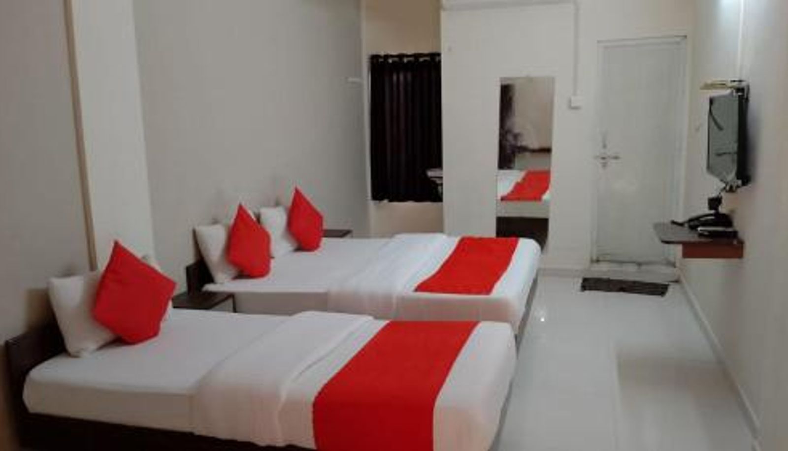 Zimmer - Hotel Nawanagar Residency