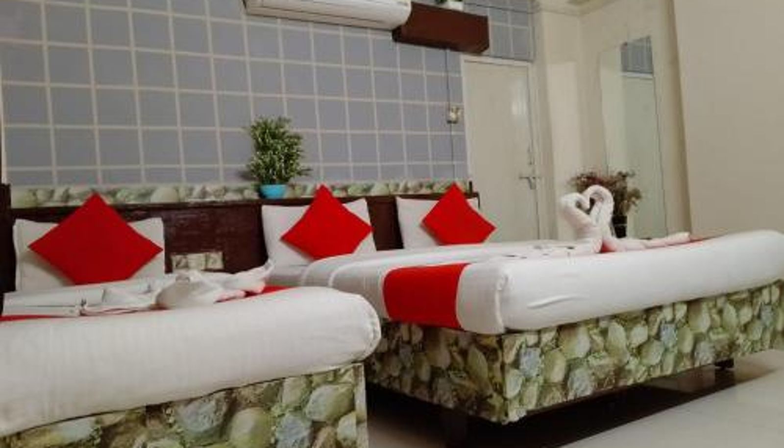 Zimmer - Hotel Nawanagar Residency