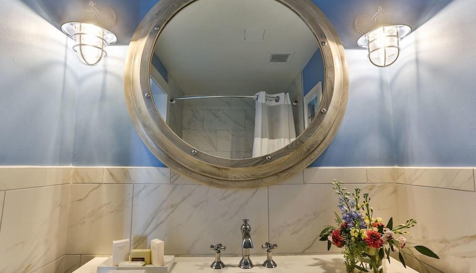 Superior room (double) - Harborside at Charleston Harbor Resort and Marina