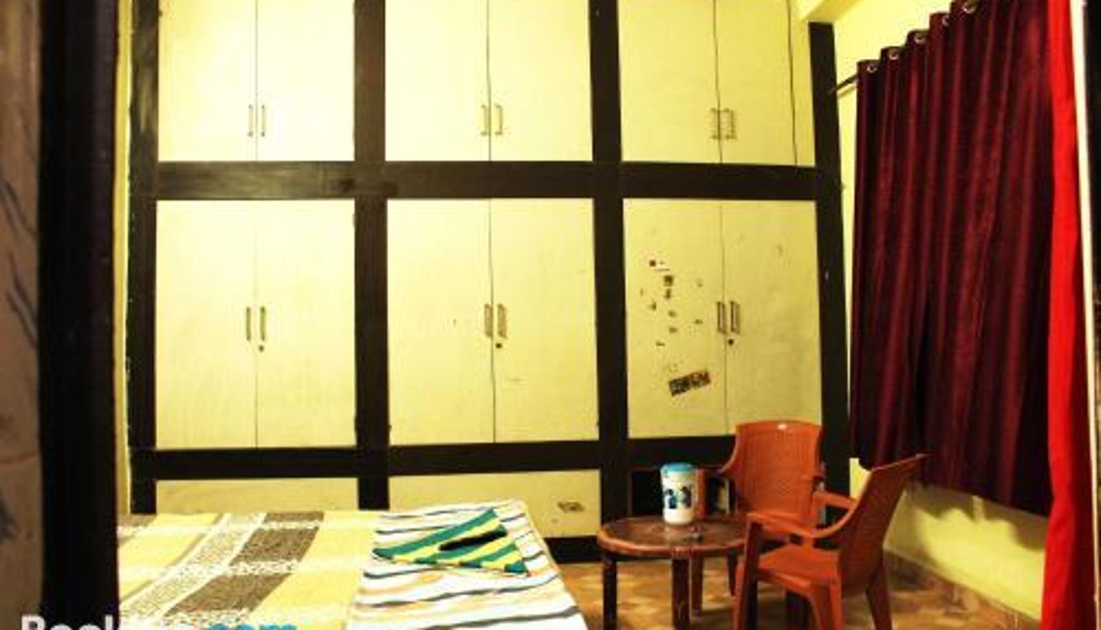 Triple room - OYO Hotel Gracious Inn