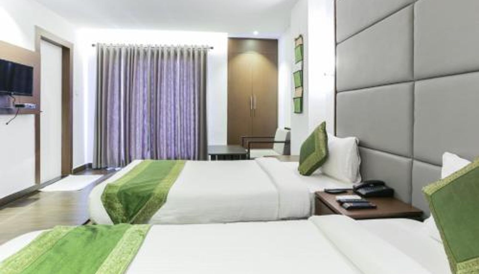 Chambre Standard - Hotel Crown Suites