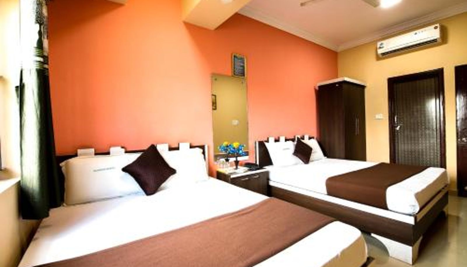 Room - Lusia Inn