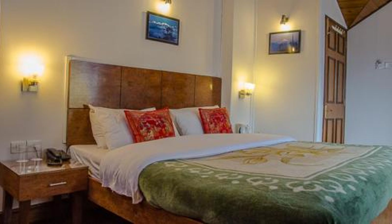 Room - Hotel Shangrila Regency