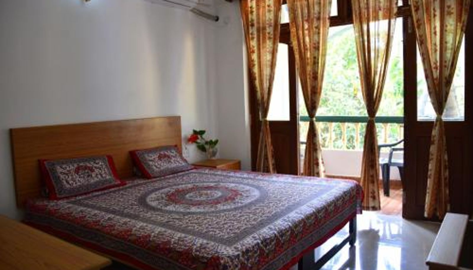 Room - Hotel Kismat Mahal
