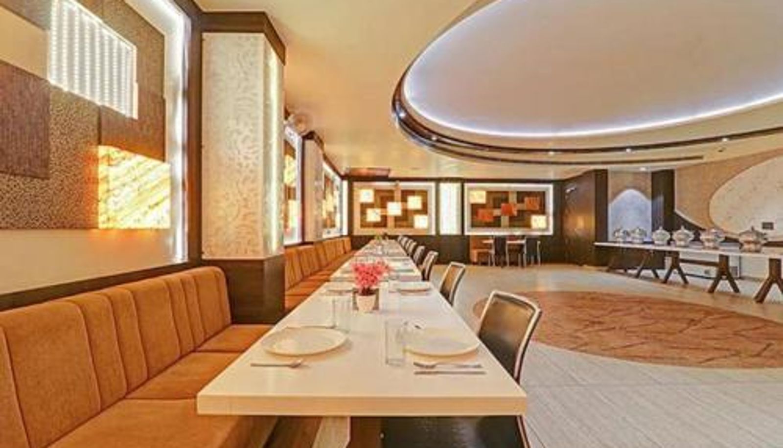 Frühstücksraum innerhalb des Restaurants - FabHotel Sam Inn