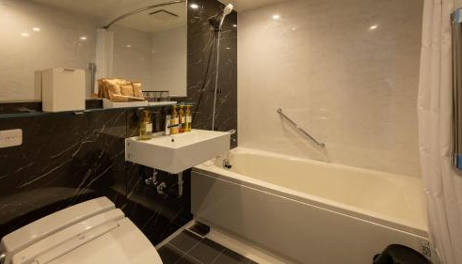 Info - THE HOTEL YAKUSHIMA ocean & forest