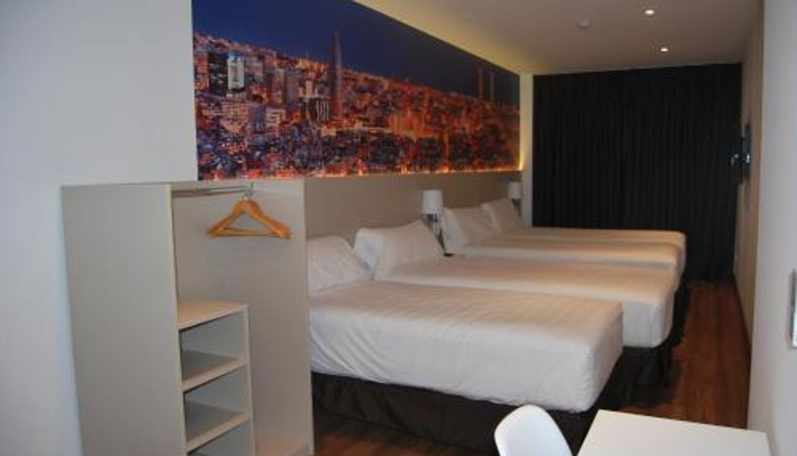 Zimmer - Hotel BESTPRICE Gracia