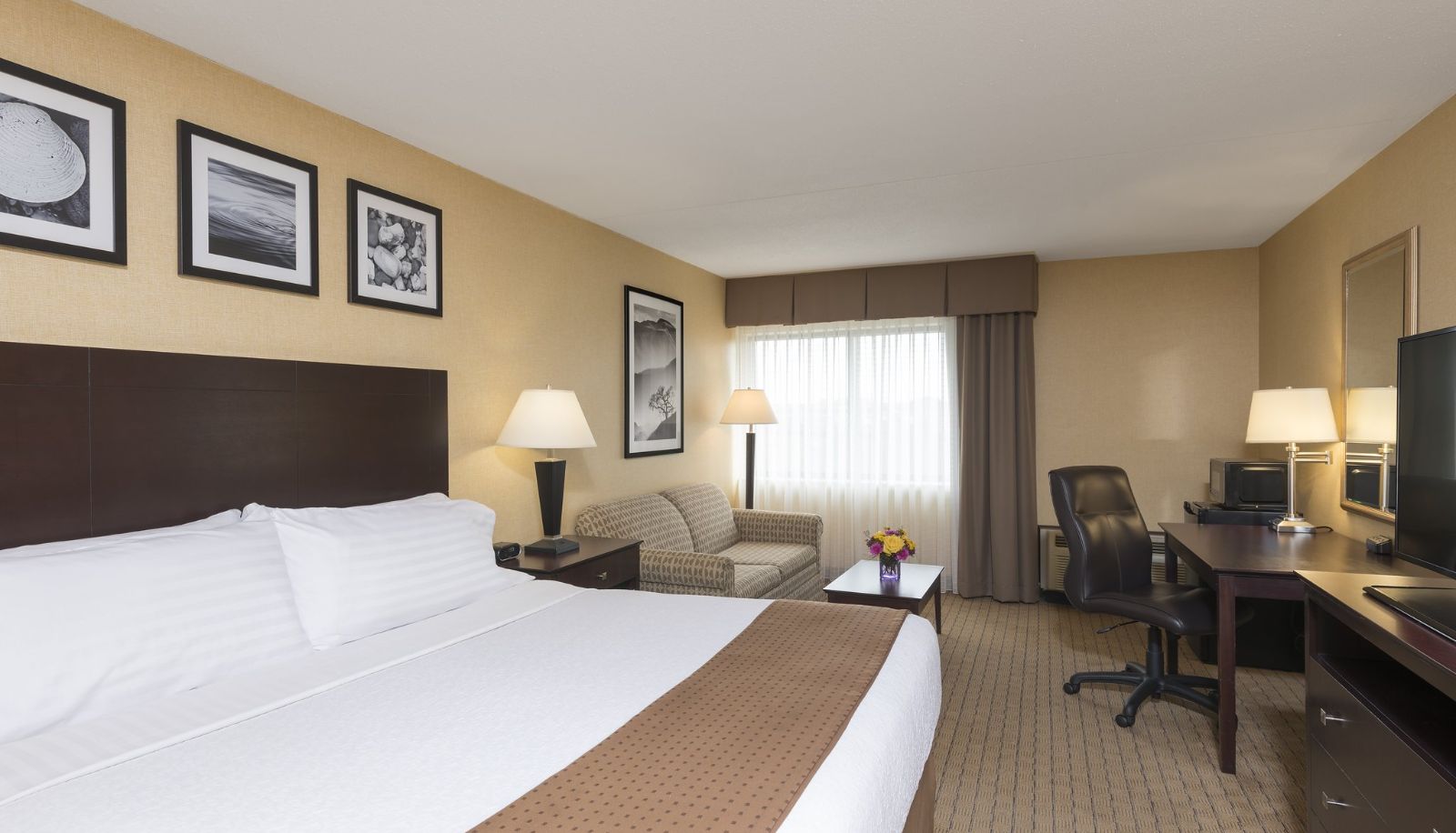Room - Holiday Inn CLEVELAND-S INDEPENDENCE by IHG