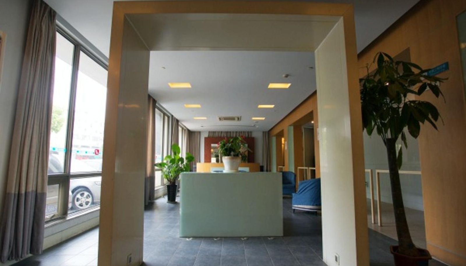 Sala - Jinjiang Inn (Nanjing Railway Station Xuanwu Lake Zhongfu Road Subway Station Hotel)