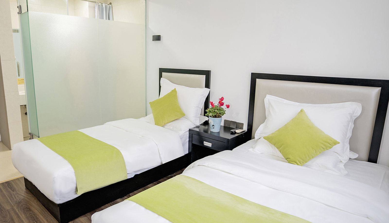 Room - Haiyou Qinhuangdao railway station hotel