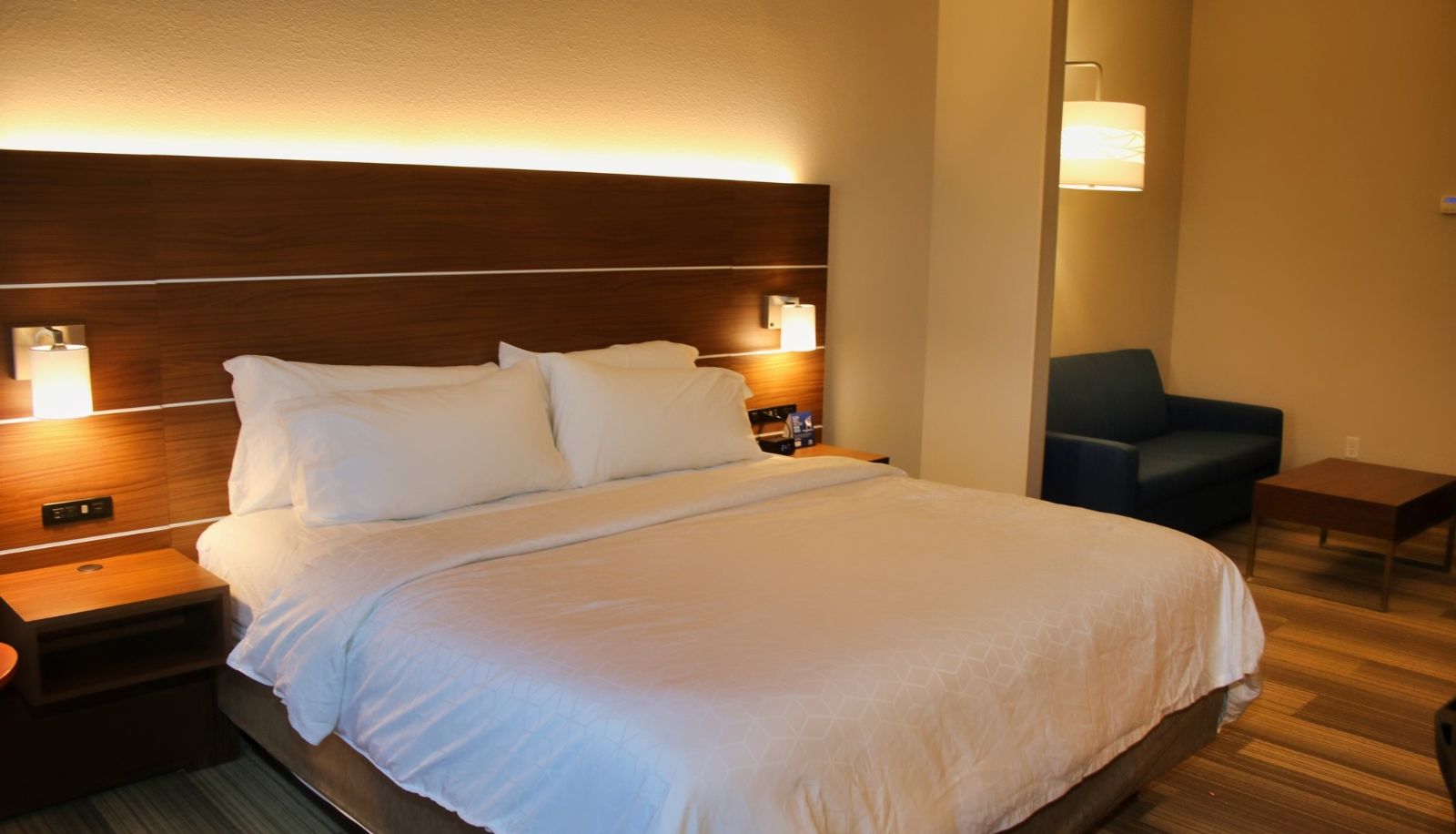 Zimmer - Holiday Inn Express & Suites DOUGLAS by IHG