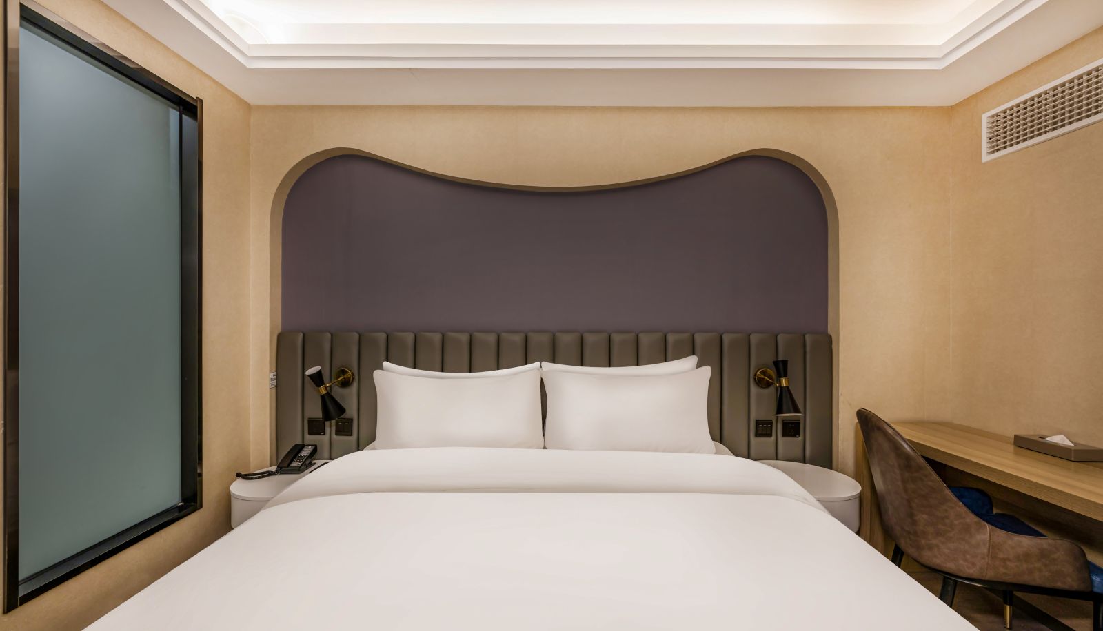 Camera - Nanjing  Shanxi Road Hanting Heping Film City Hotel