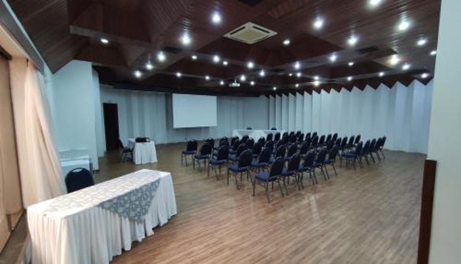 Konferenzraum - Golden Ingá Hotel