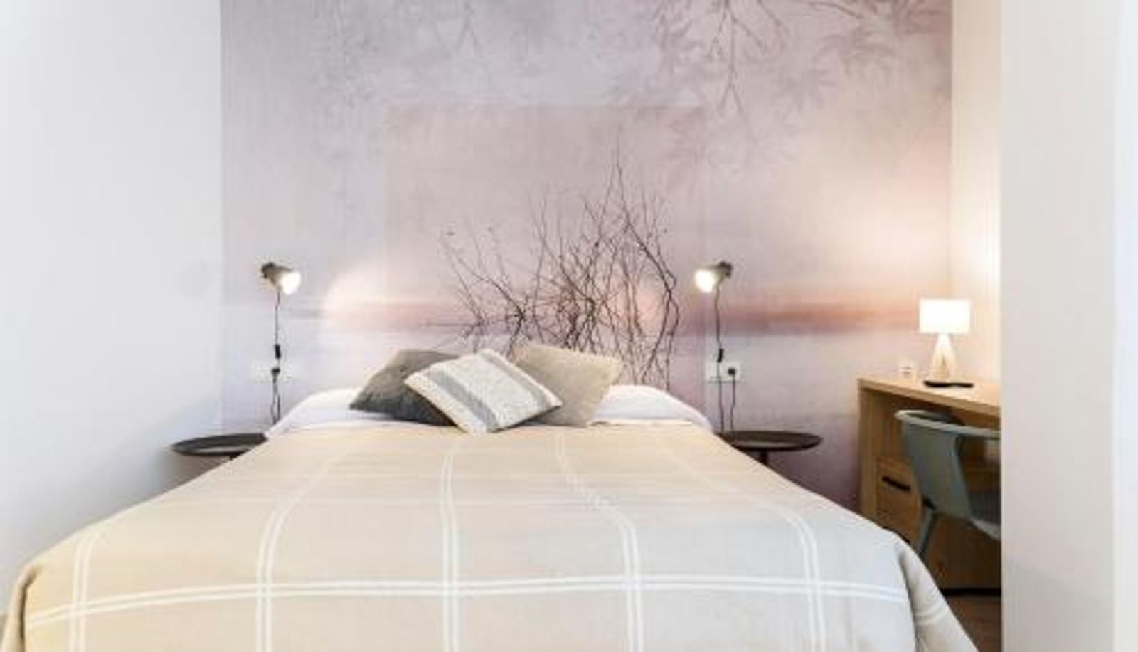 Pokój - APARTHOTEL SALBURUA