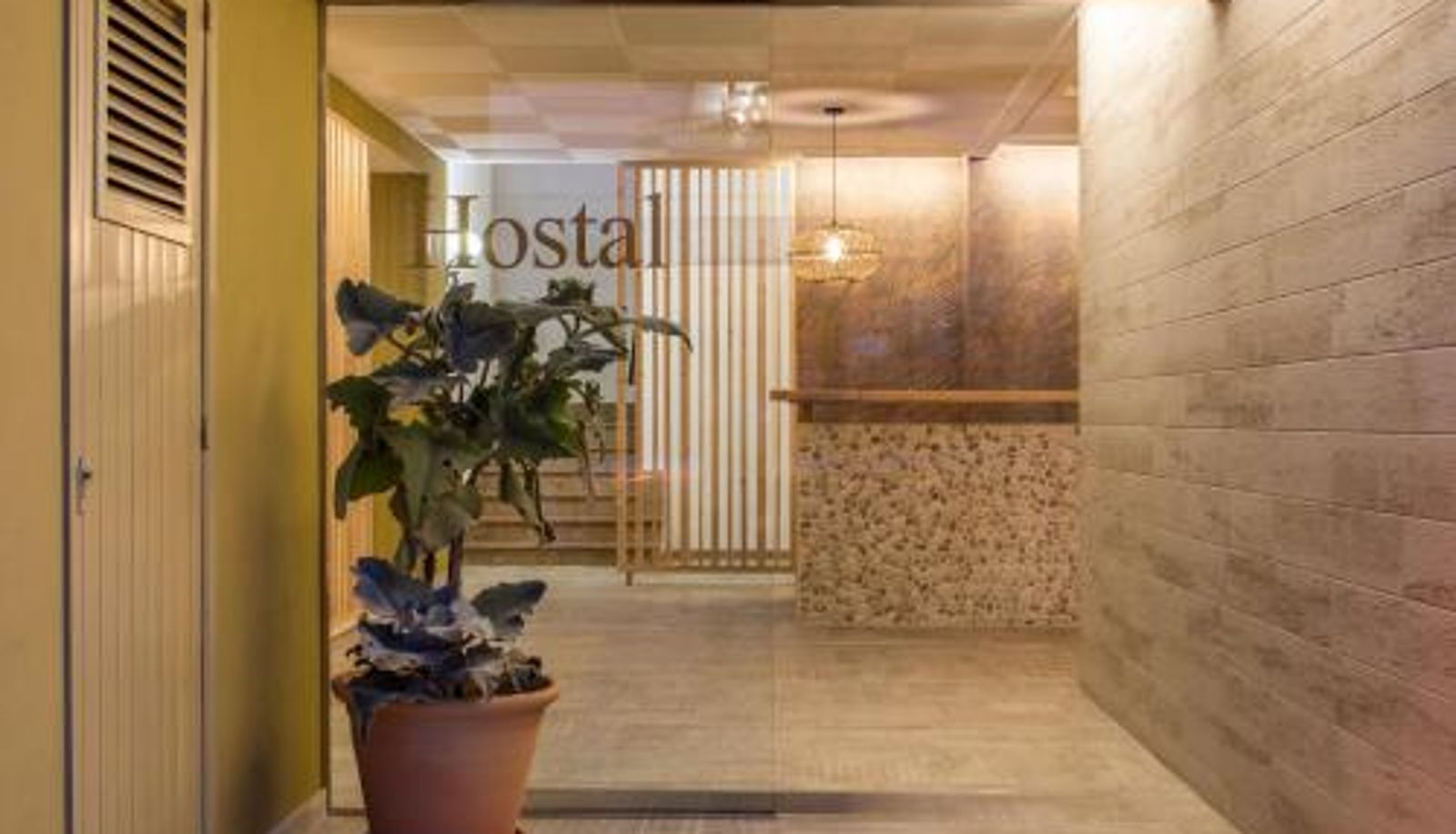 Info - Hostal Residencia Nicolau