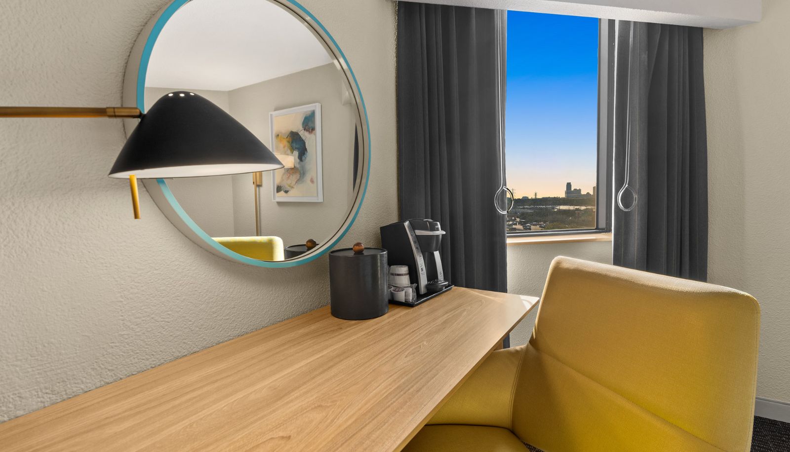 Zimmer - Crowne Plaza HOUSTON MED CTR-GALLERIA AREA by IHG