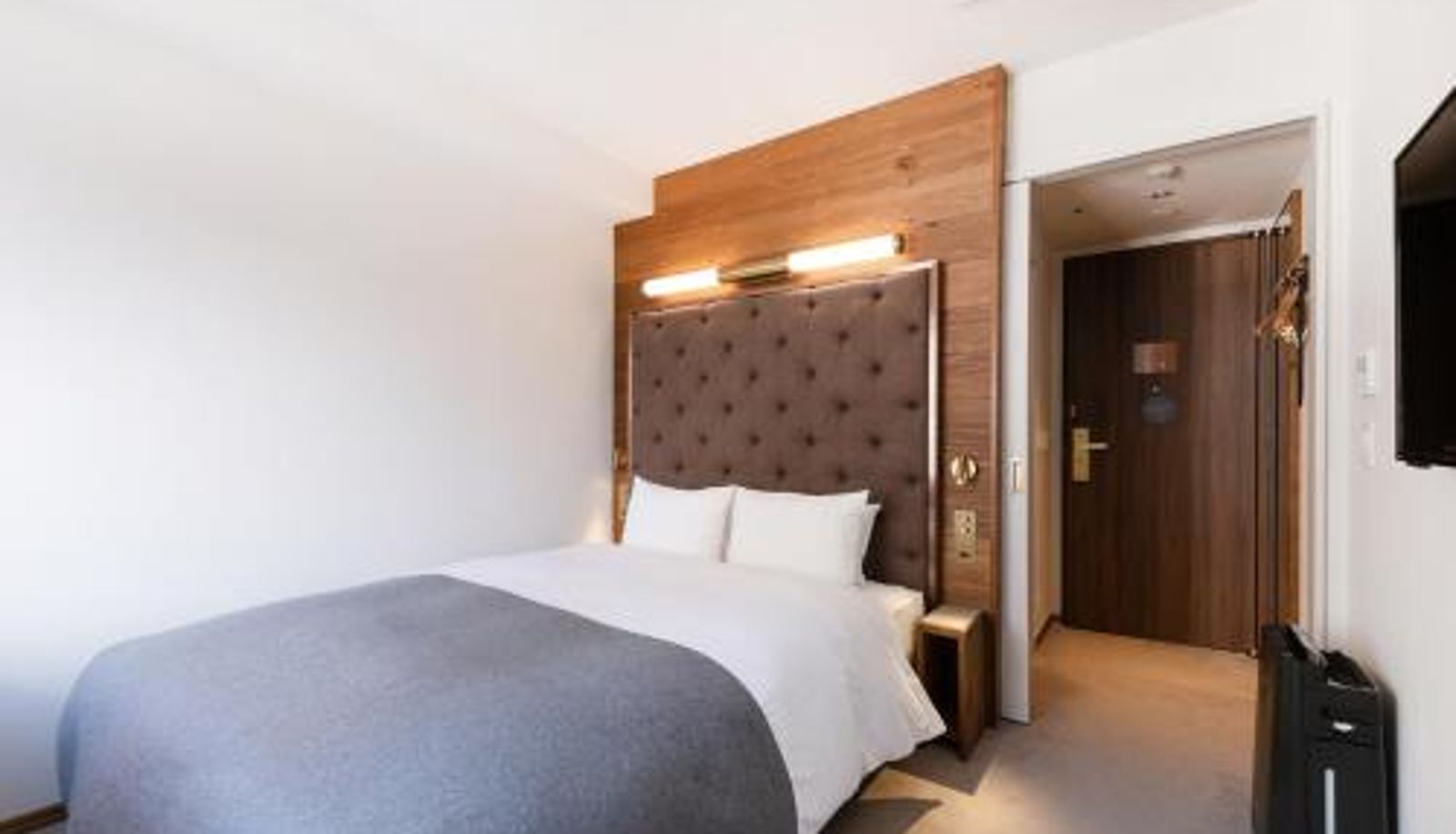 Room - THE KNOT SAPPORO