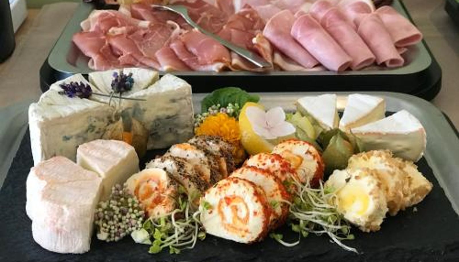 Salle de petit-déjeuner dans le restaurant - Haus Störtebeker