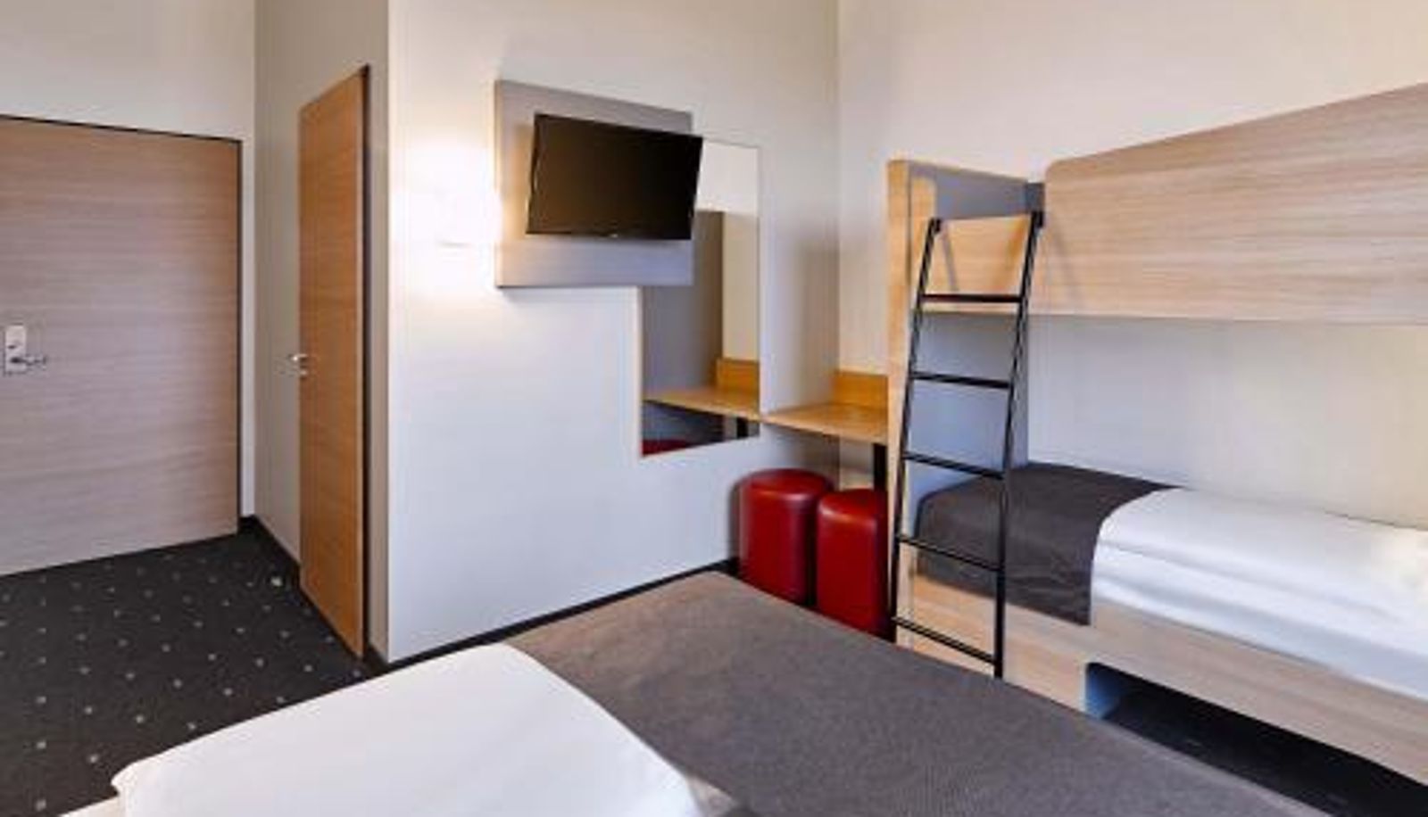 Familienzimmer - B&B Hotel Köln-Troisdorf