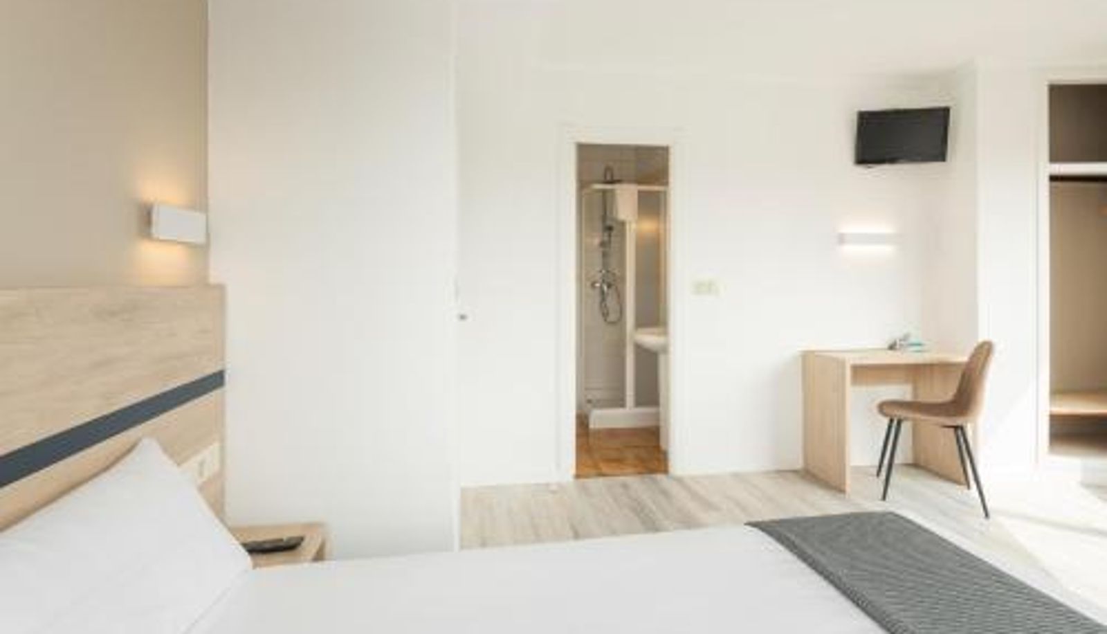 Room - Alda Camiño Inglés