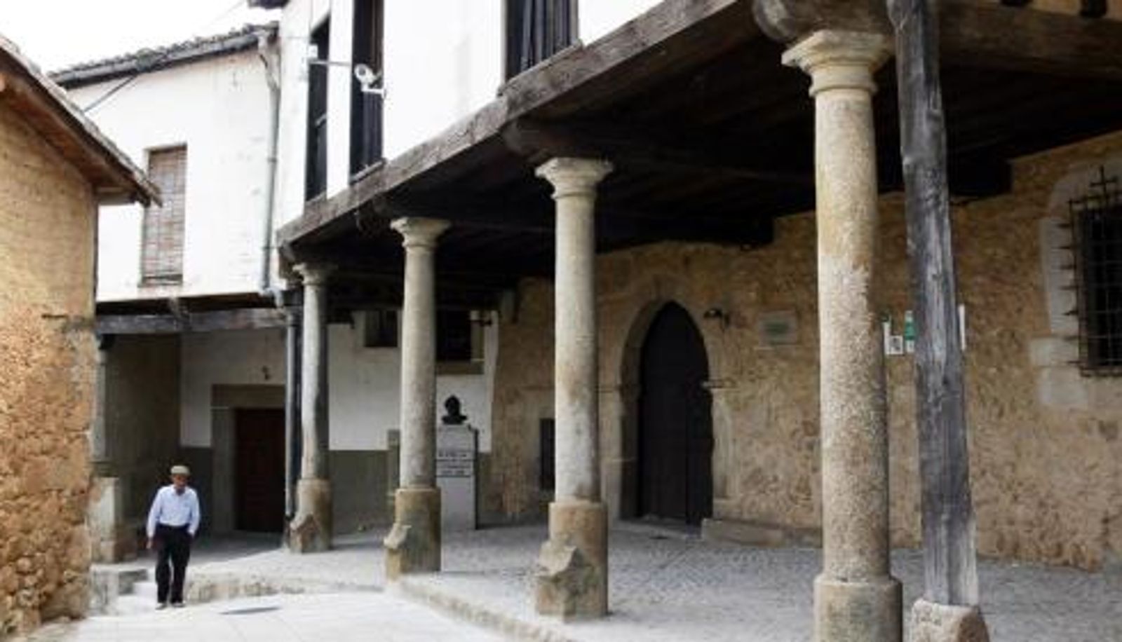 Info - Hotel Moregón