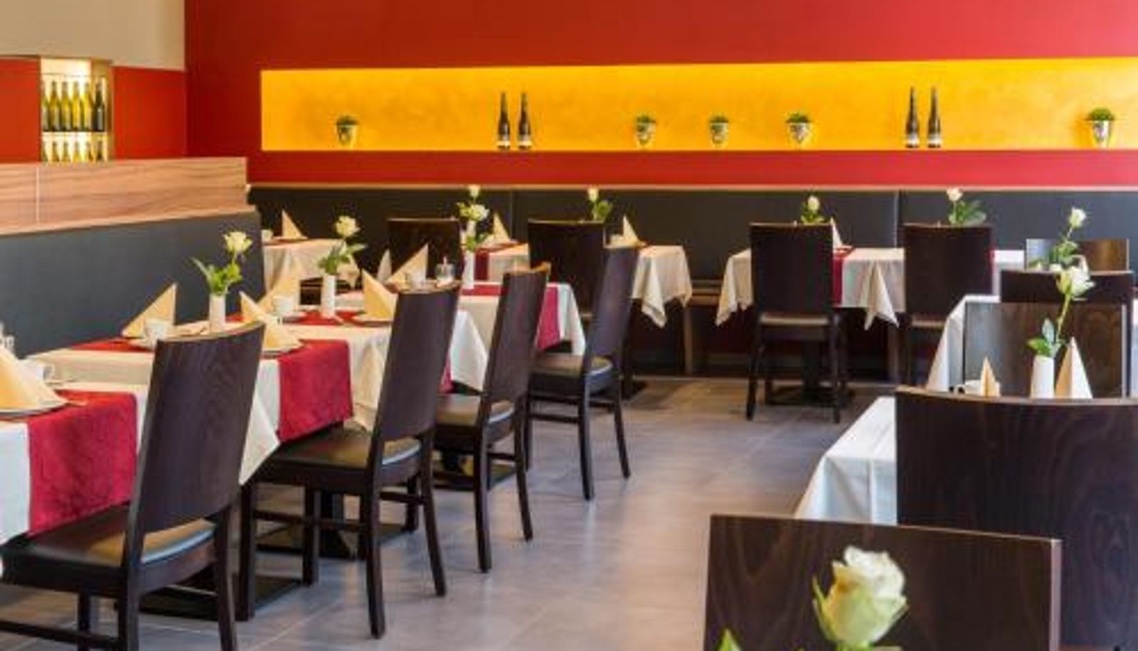 Sala śniadaniowa w restauracji - Weingut Schreieck VINOTEL & GUTSHAUS