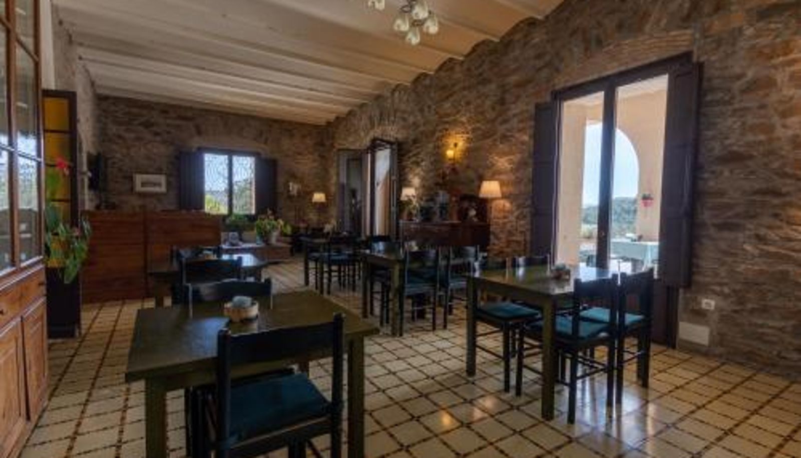 Sala śniadaniowa w restauracji - La Torre del Vilar