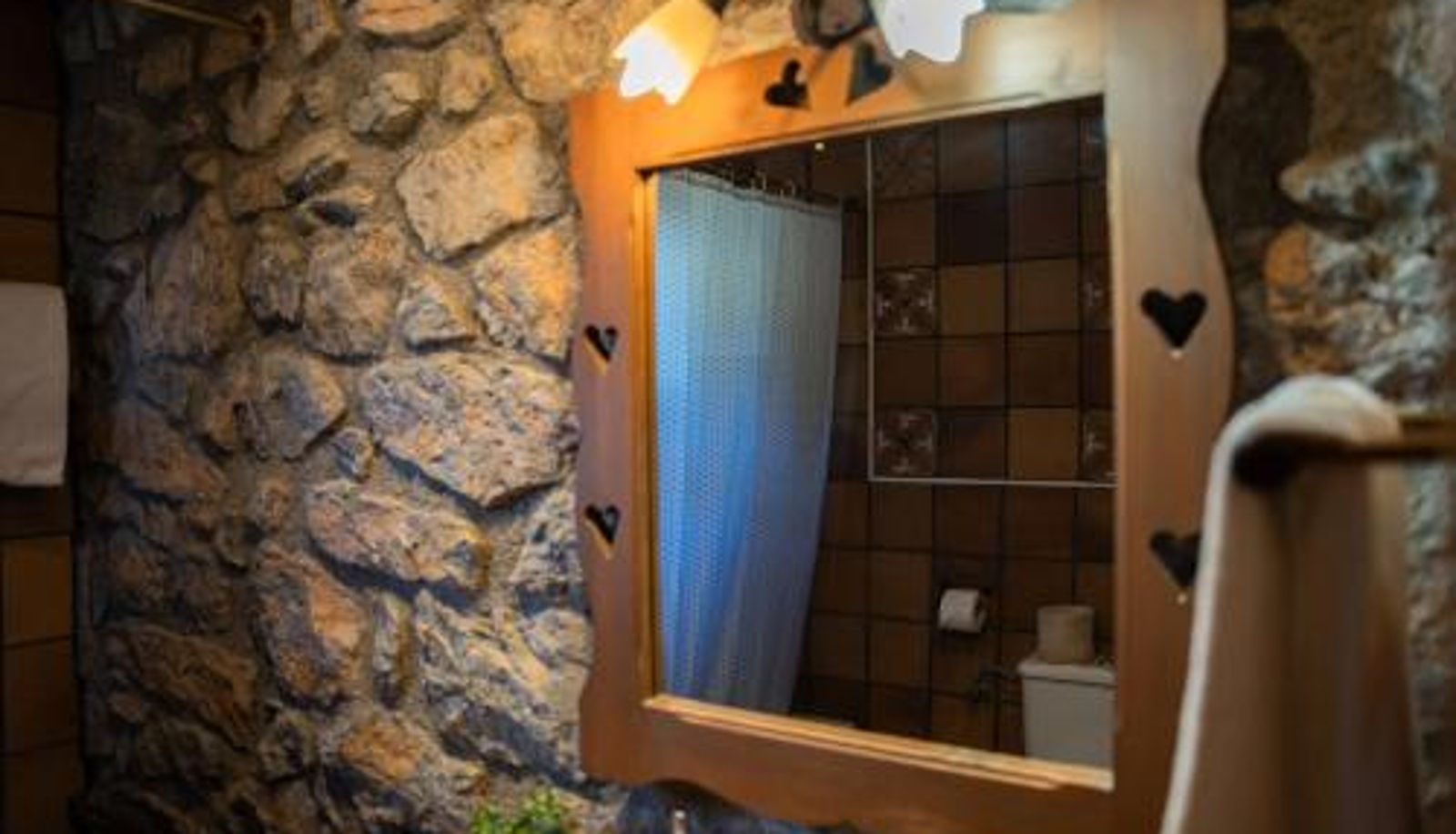 Bathroom - Minds & Mountains Eco Lodge