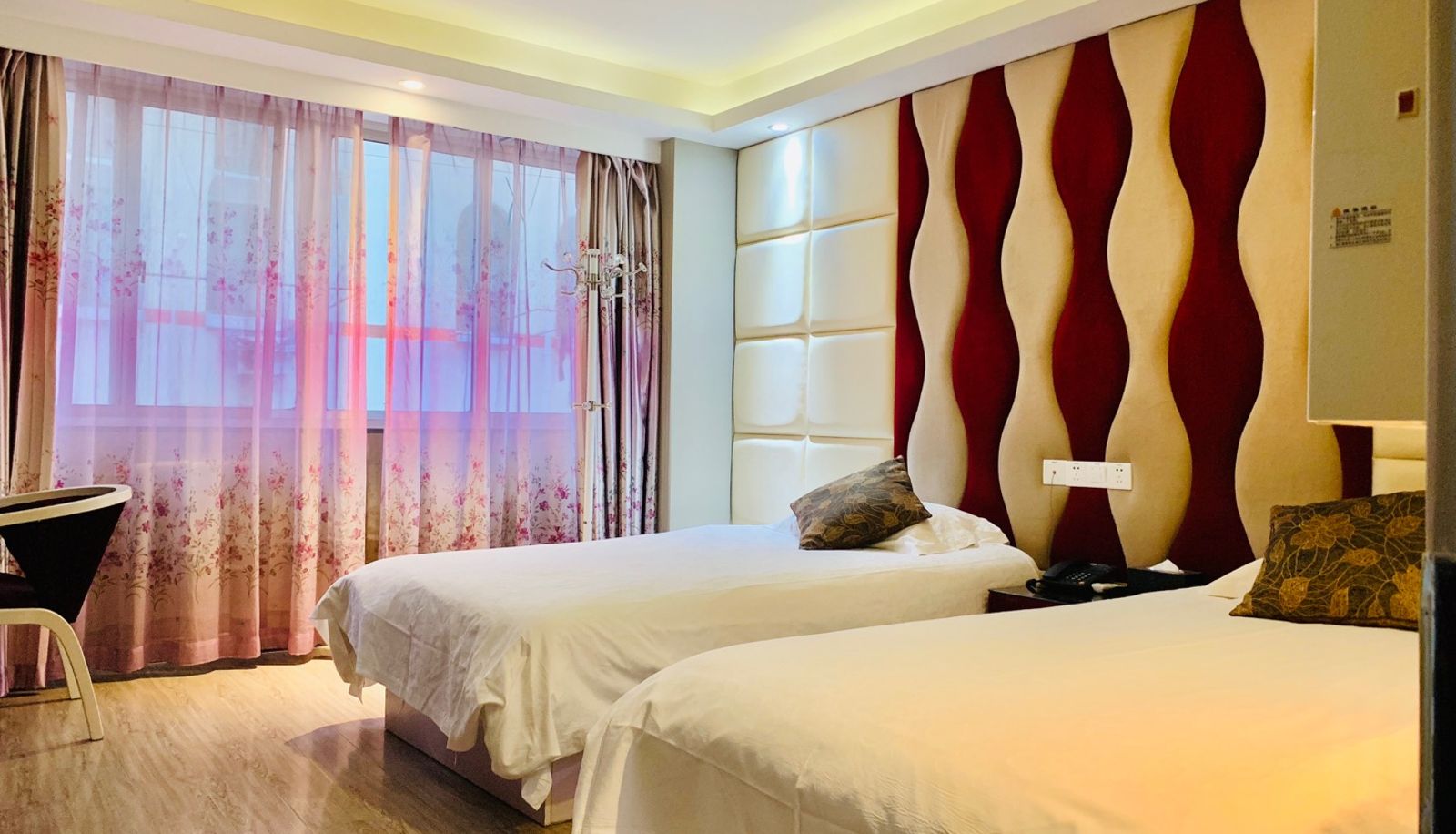 Kamer - Yilai Shanghai Bund Haining Road Hotel