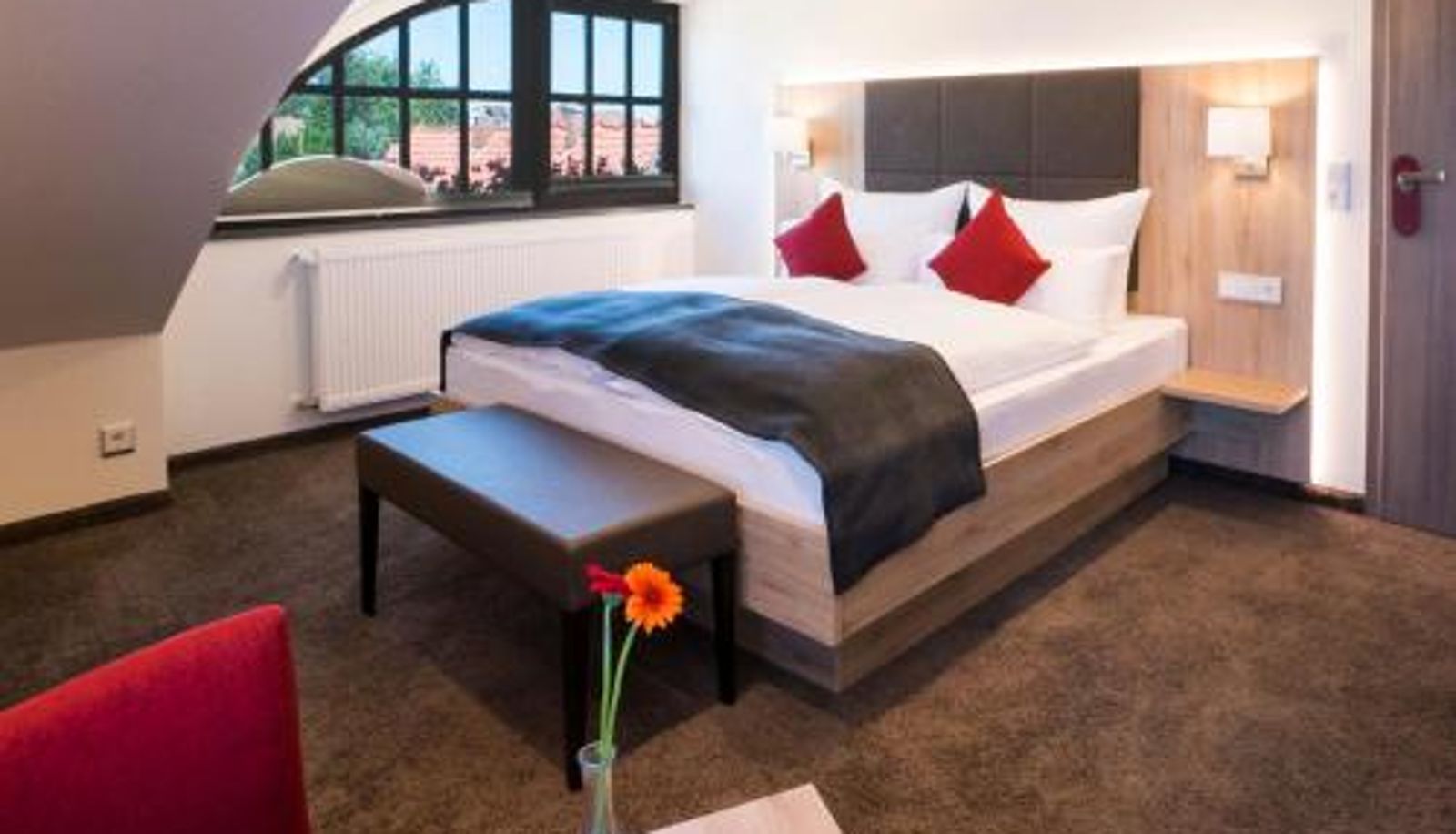 Info - Hotel Restaurant Schiff