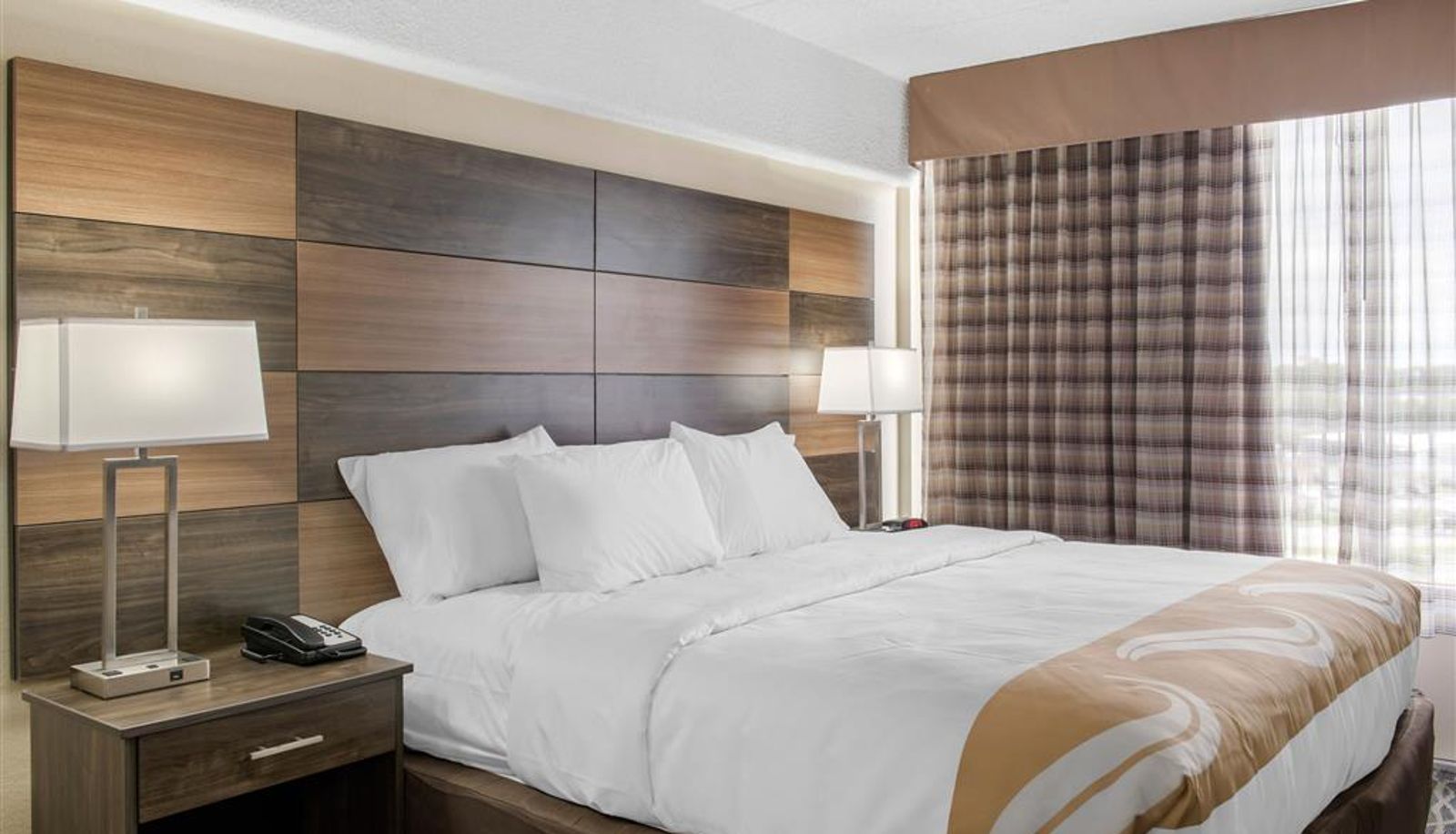 Room - Quality Inn and Conference Center
