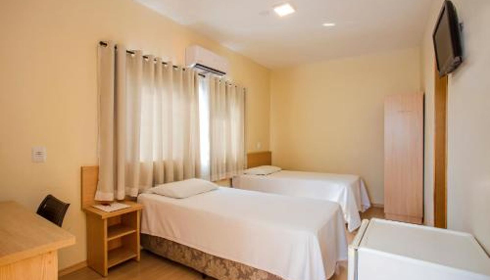 Zimmer - Hotel Metrópole Paulínia
