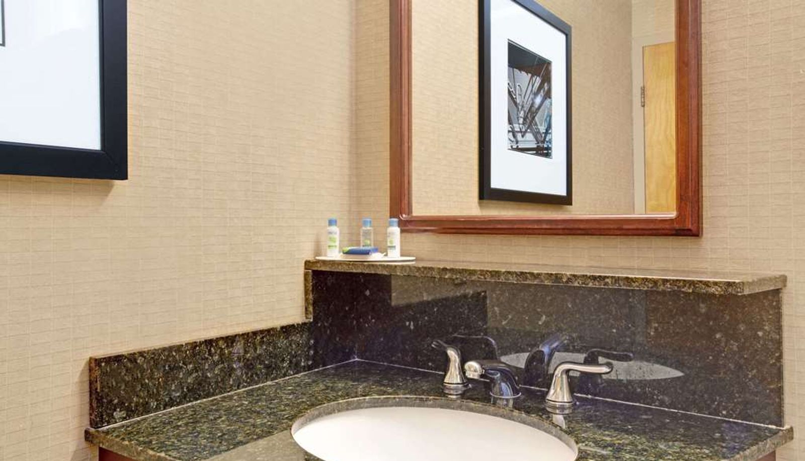 Chambre - Ramada by Wyndham Reno Hotel & Casino