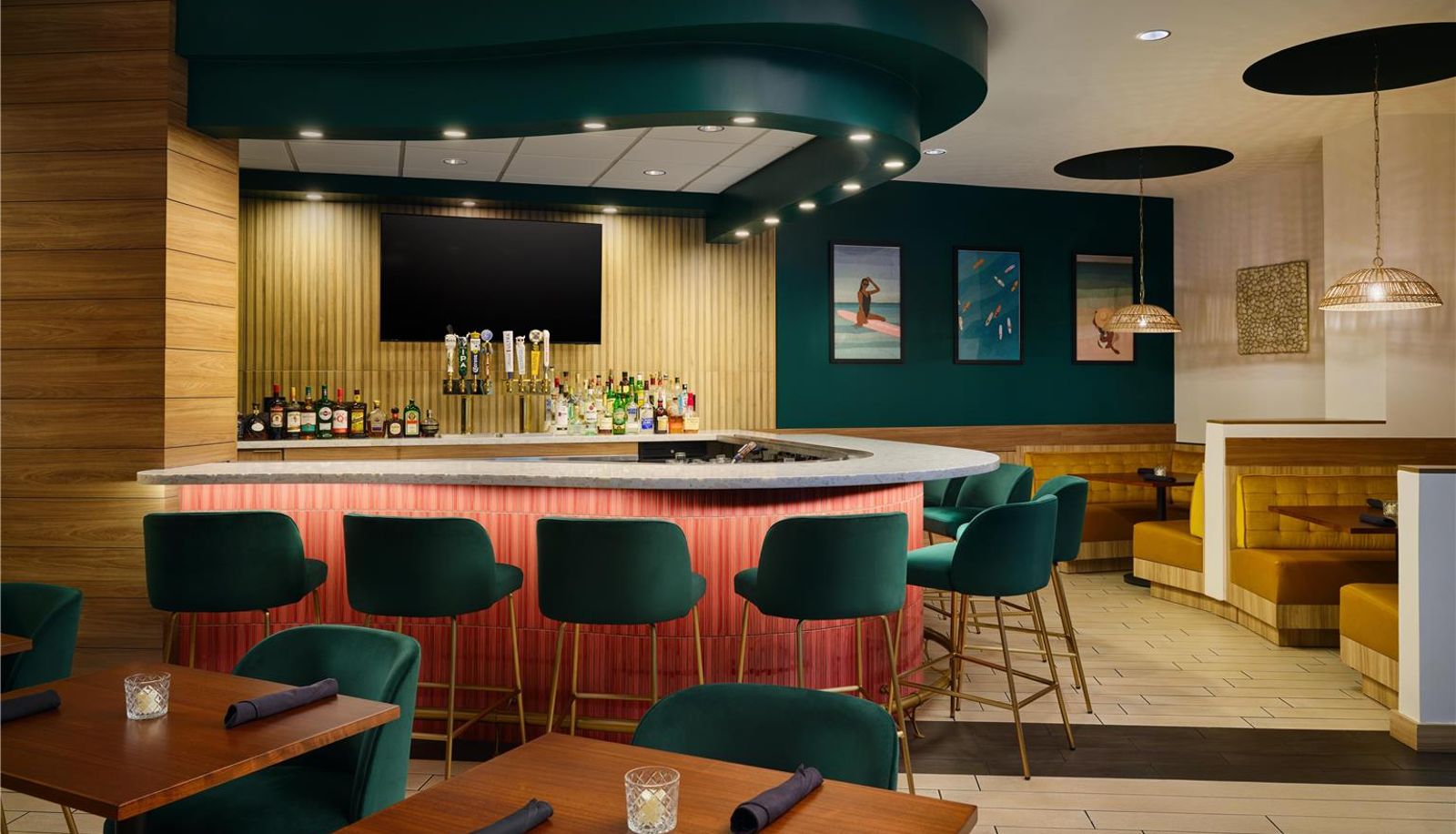 Bar - The DEXTRO Little Italy BW Premier Collection