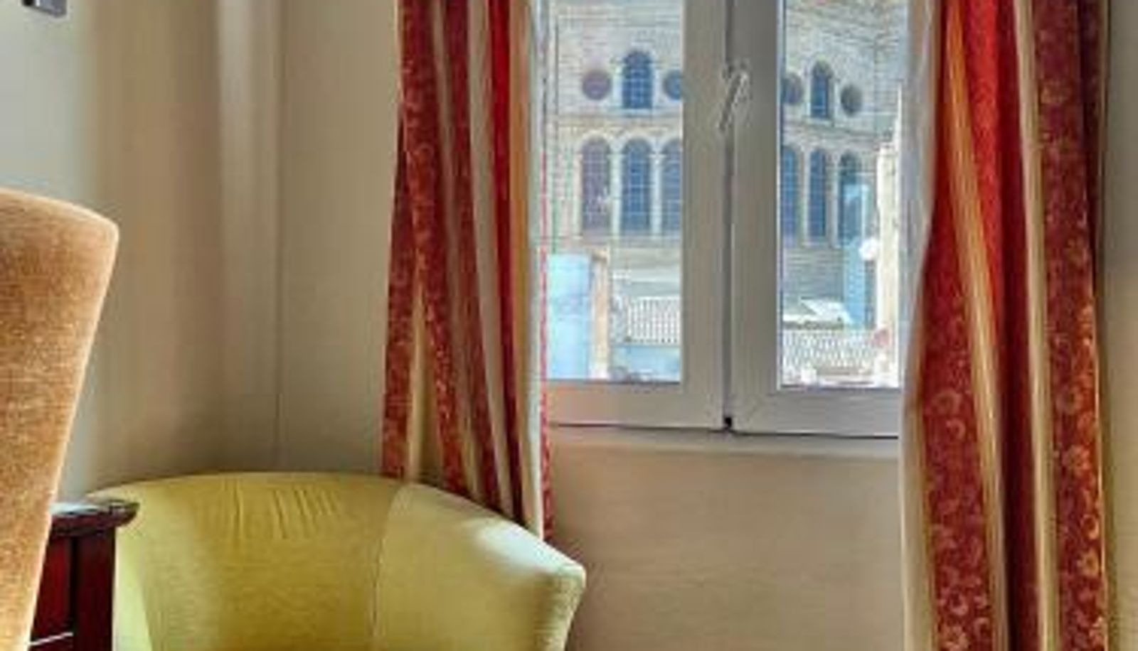 Room - Carlos V Malaga