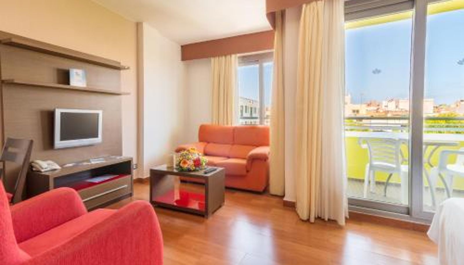 Info - Hotel LIVVO Corralejo Beach