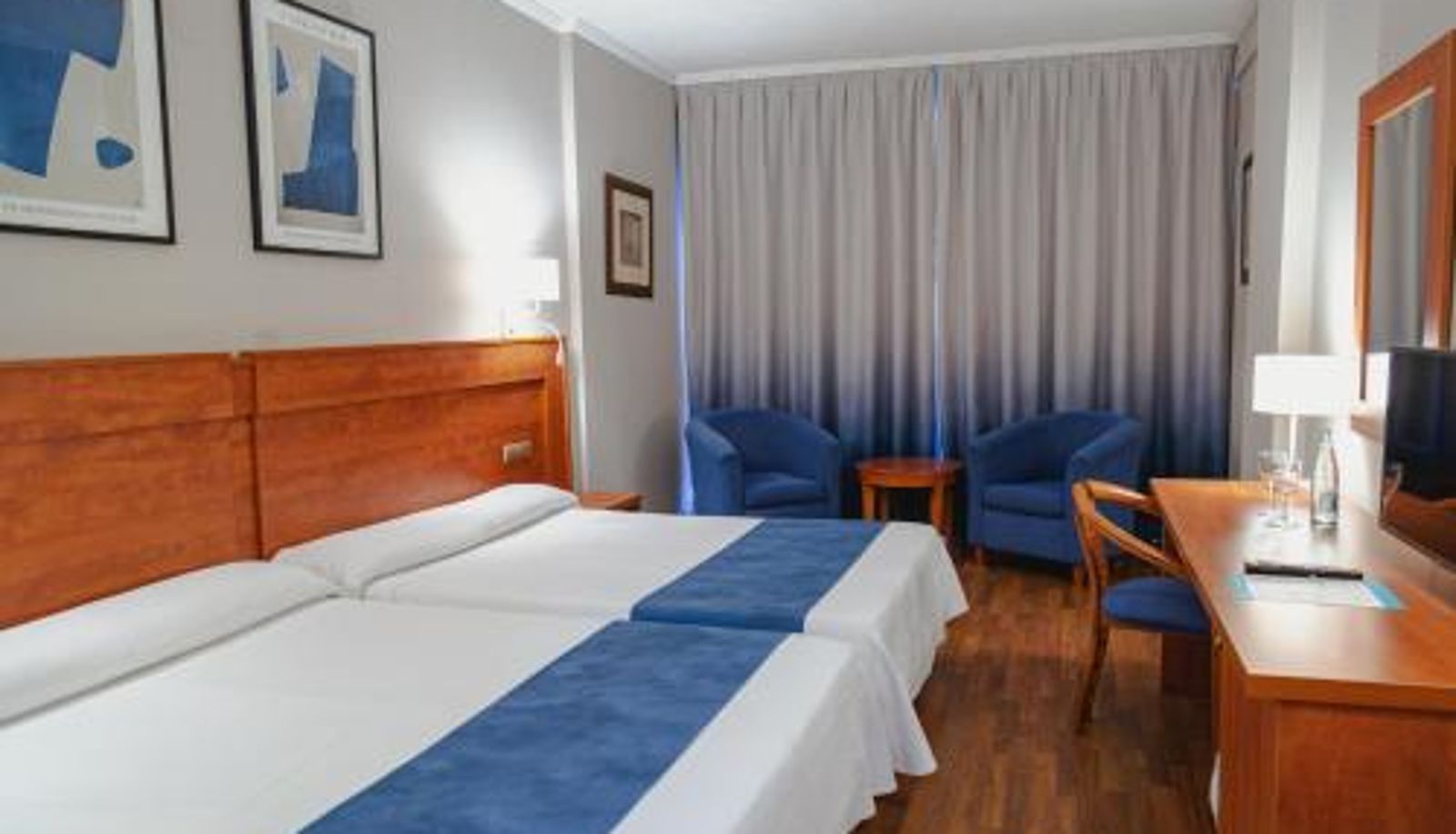 Chambre Familiale - Port Denia