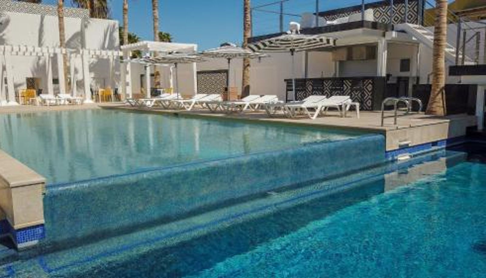 Pool - Marinaterra Hotel & Spa