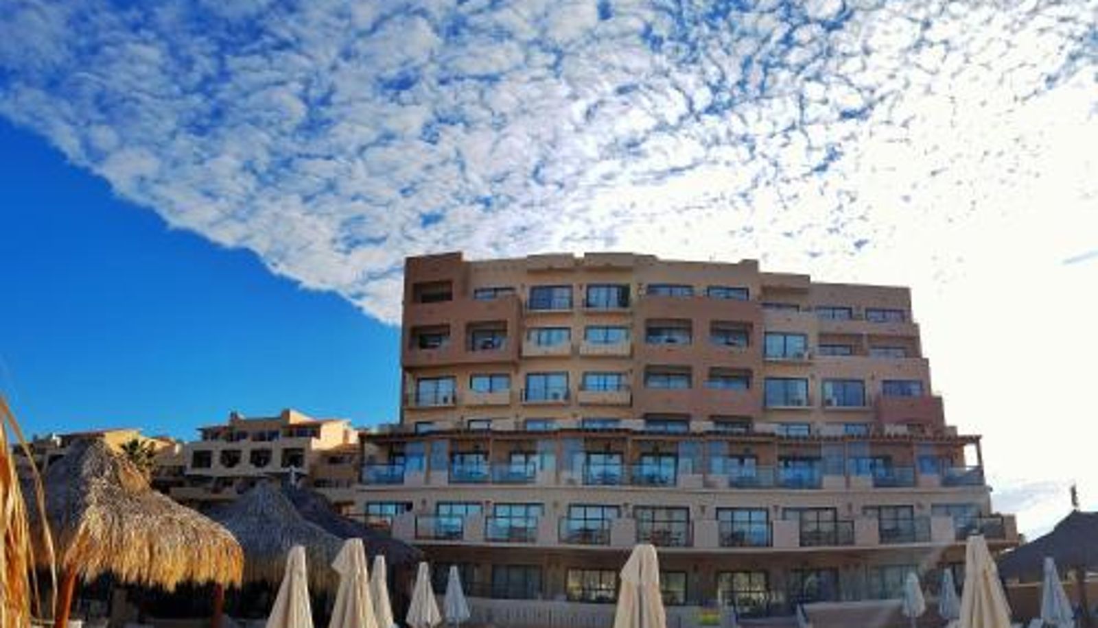 Hotel outdoor area - Marinaterra Hotel & Spa