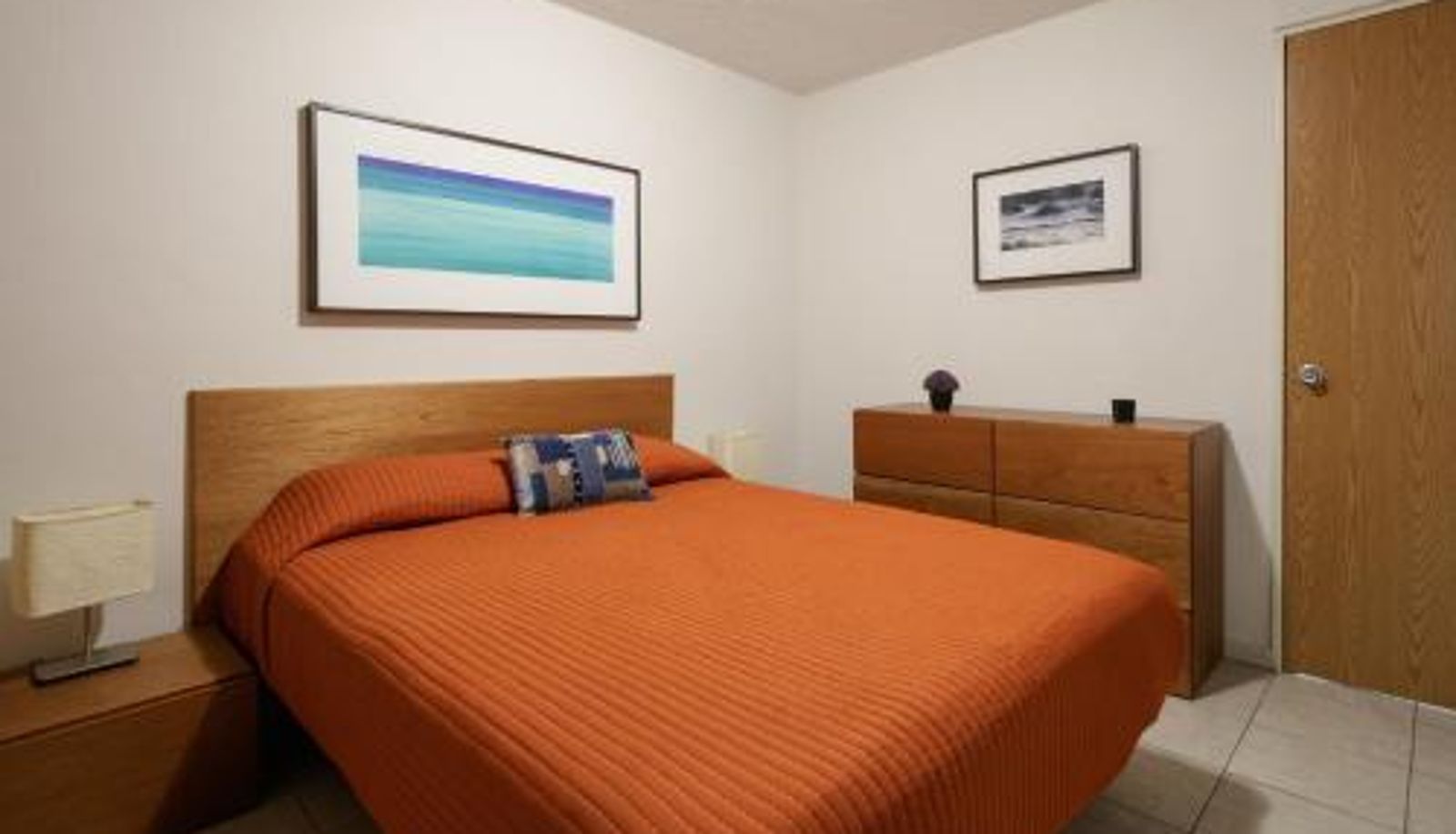 Info - Apartamentos West End