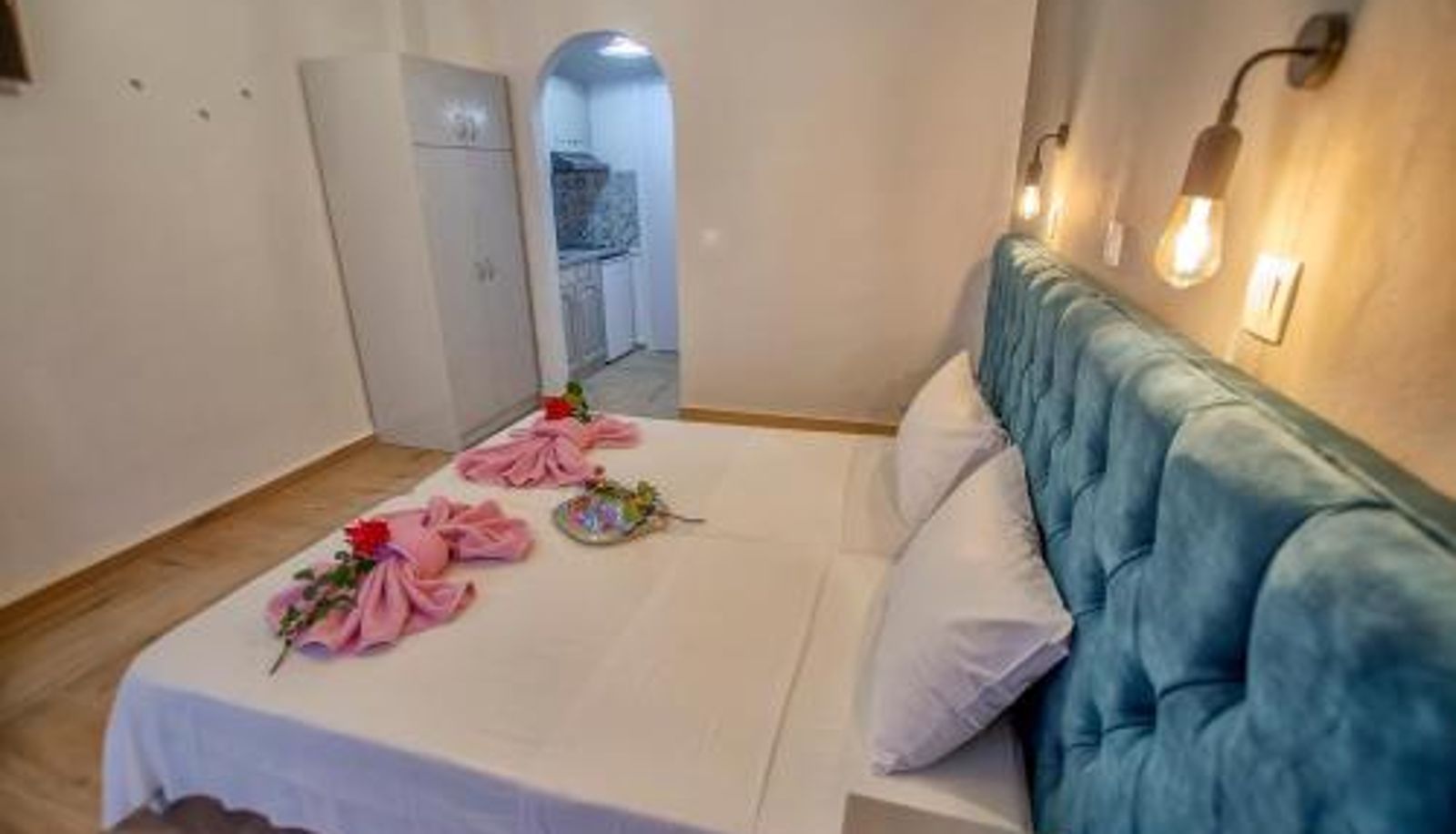Room - Kapetanios Luxury