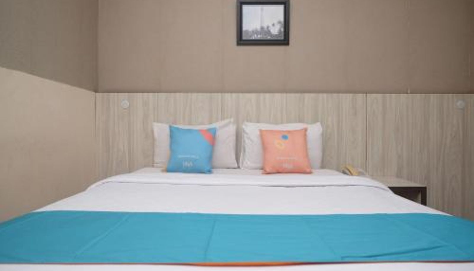 Zimmer - Sans Hotel Lynt Makassar