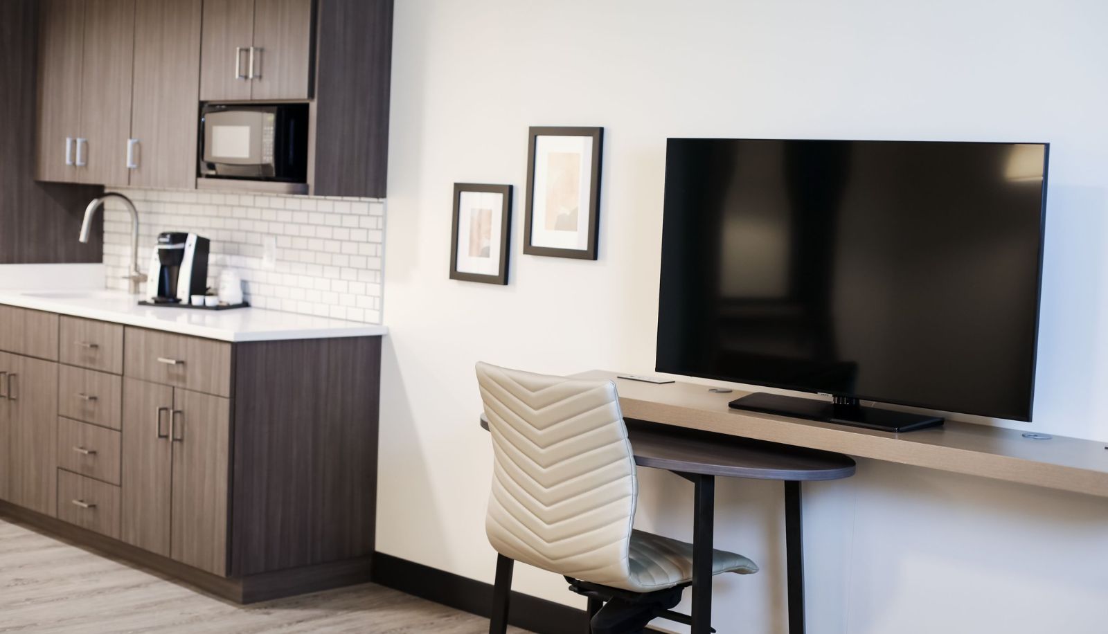 Camera - Holiday Inn & Suites ST. CLOUD by IHG