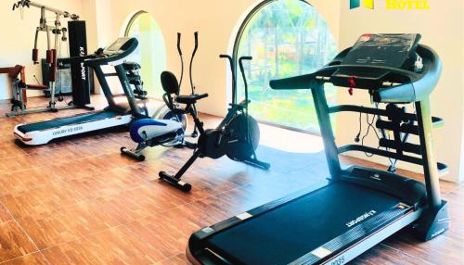 Wellness- und Fitnessbereich - NIGHT SEA HOTEL