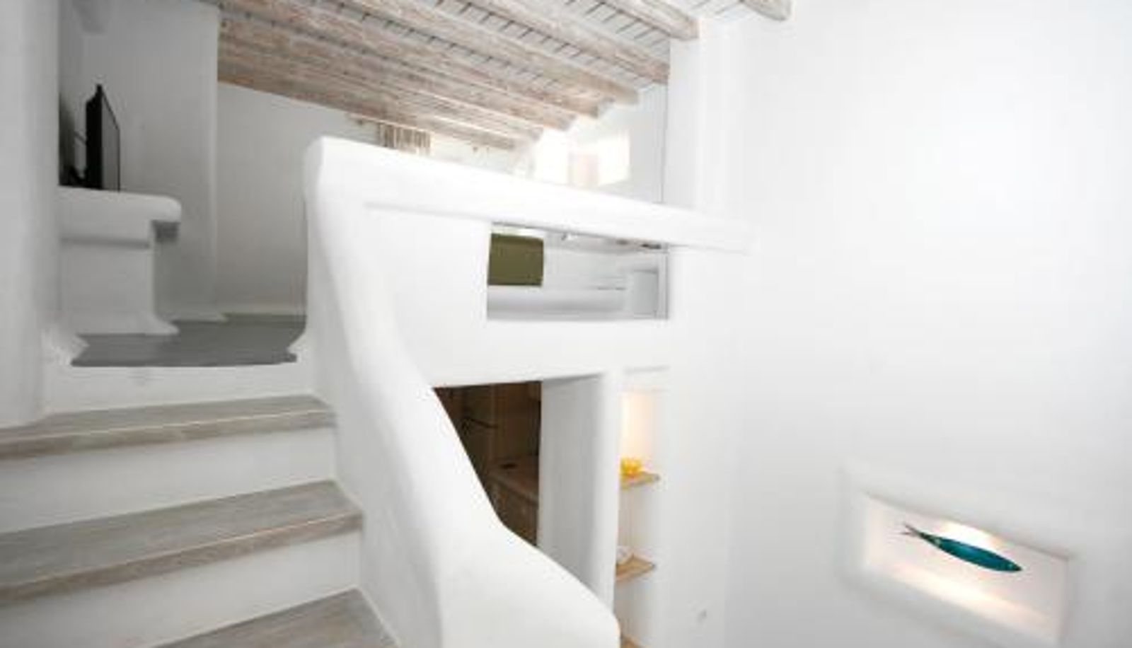 Room - 5 Traditional Suites