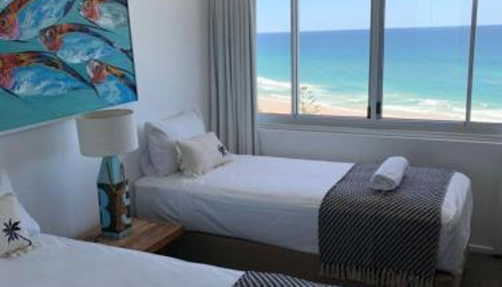 Apartment - Pacific Regis Beachfront Holiday Apartments